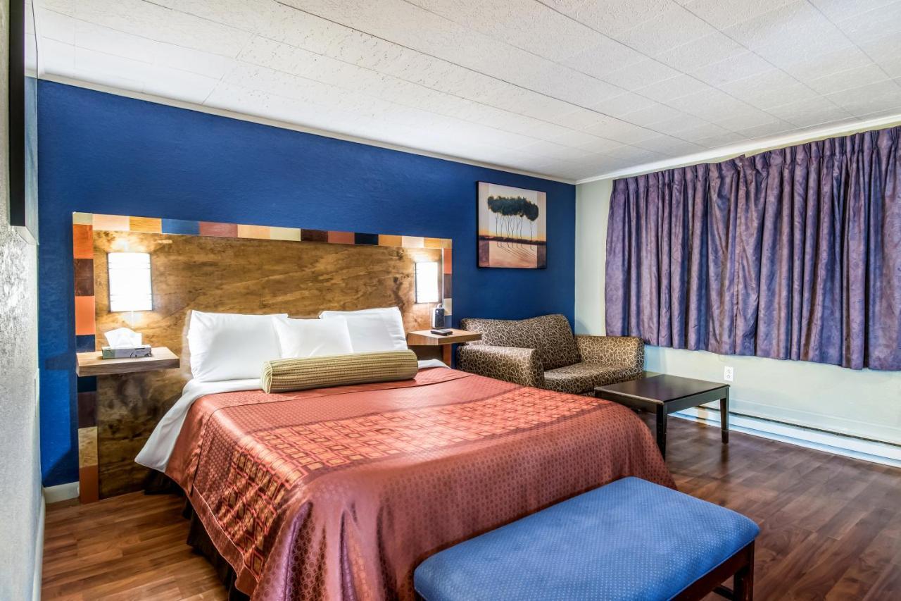 Highland Inn New Cumberland Eksteriør billede